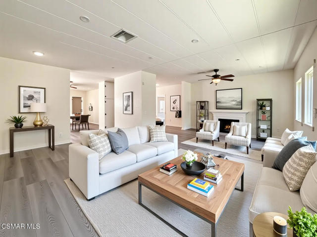 27 Irena Avenue, Camarillo CA: https://media.crmls.org/mediaz/0dc01504-96dd-49f0-9eb0-60bd90858634.jpg