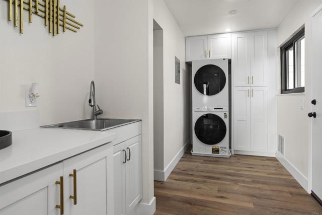 Detail Gallery Image 25 of 72 For 2841 Lloyd Street, San Diego,  CA 92117 - 5 Beds | 3/1 Baths