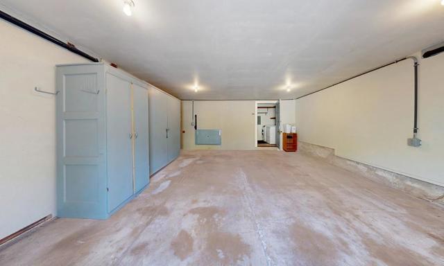 100 Wood Road, Los Gatos CA: https://media.crmls.org/mediaz/0dc1565f-1ee3-4289-b62a-875bf96b365a.jpg