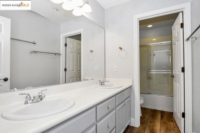 Image 29 of 49 For 1782 Anastasia Dr