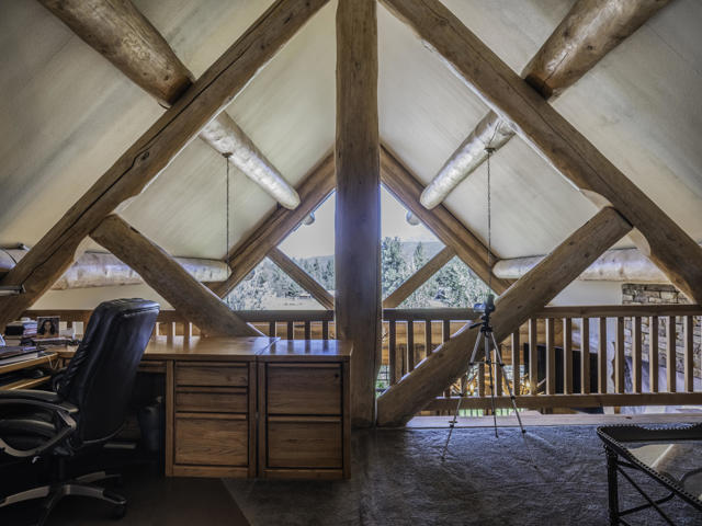 61072 Devils Ladder Road, Mountain Center CA: https://media.crmls.org/mediaz/0dc241dd-0235-4b6f-9ecd-ca53daa16ecc.jpg