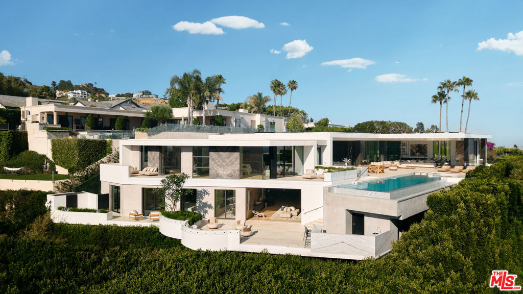9259 Robin Drive