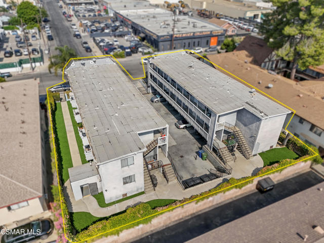 18356 Napa Street, Northridge CA: https://media.crmls.org/mediaz/0dc28636-483f-4d8a-a003-3c1cf4925f4d.jpg