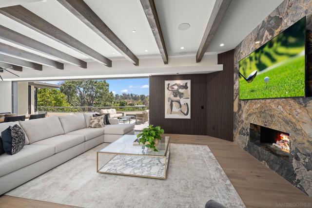 5465 Avenida Maravillas, Rancho Santa Fe CA: https://media.crmls.org/mediaz/0dc2955a-b0a3-4509-a5bb-7c6e3718df37.jpg