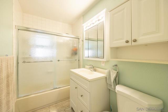4033 Loma Alta Dr, San Diego CA: https://media.crmls.org/mediaz/0dc29fb7-7f43-4499-b9be-8d15f693b757.jpg