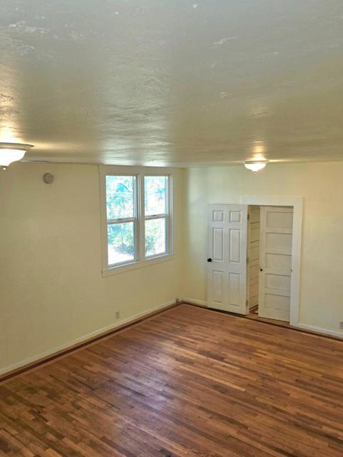 129 Broadway, Jackson CA: https://media.crmls.org/mediaz/0dc2e04a-081e-4d8c-9a8f-27a2c9fa0435.jpg