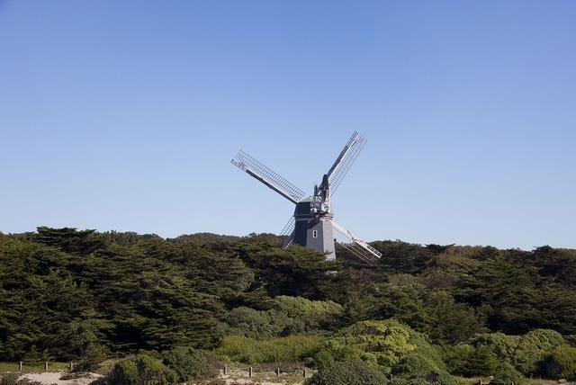 https://media.crmls.org/mediaz/0dc349c7-ac10-4155-ba72-d2e904c510b5.jpg?preset=X-Large