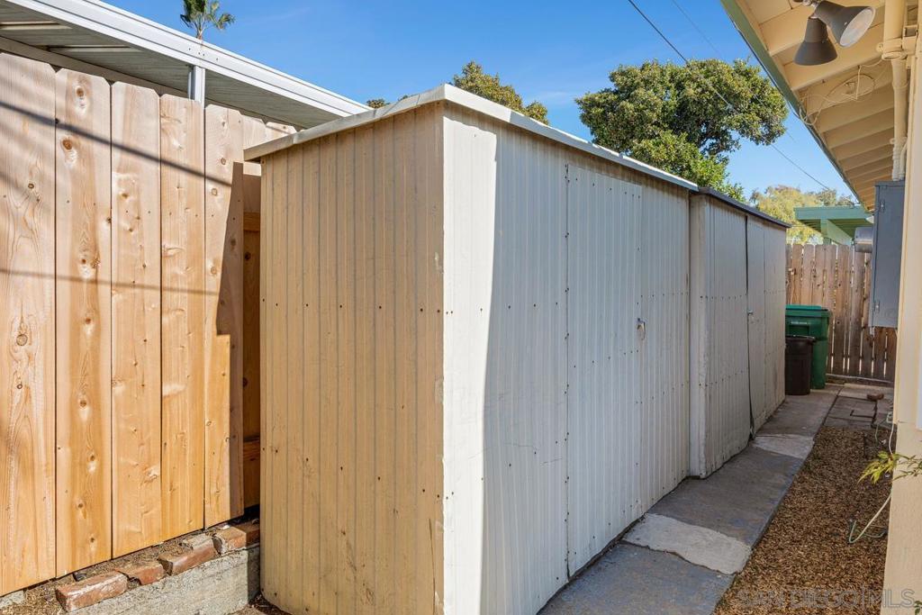 MLS #250043021SD image #29