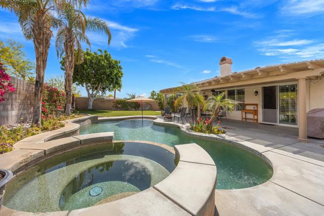 79976 Castille Drive, La Quinta CA: https://media.crmls.org/mediaz/0dc3c6d5-0524-4f5b-b5b9-305382ebc1bd.jpg