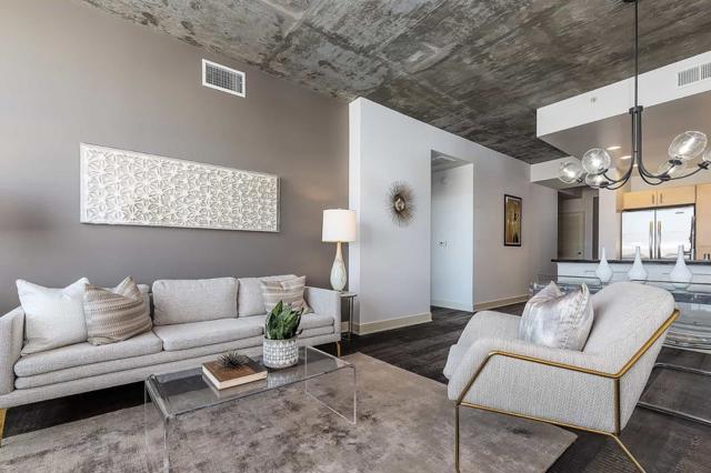 311 2nd Street, Oakland CA: https://media.crmls.org/mediaz/0dc58407-57e9-4027-9cec-7b76f2556905.jpg
