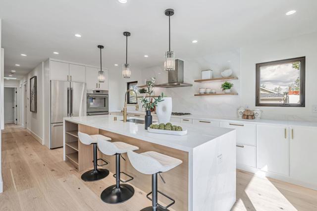 Image 3 of 17 For 734 Knickerbocker Drive