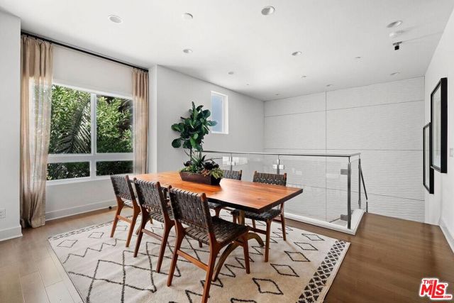 Image 11 of 41 For 12698 Sandhill Lane 1