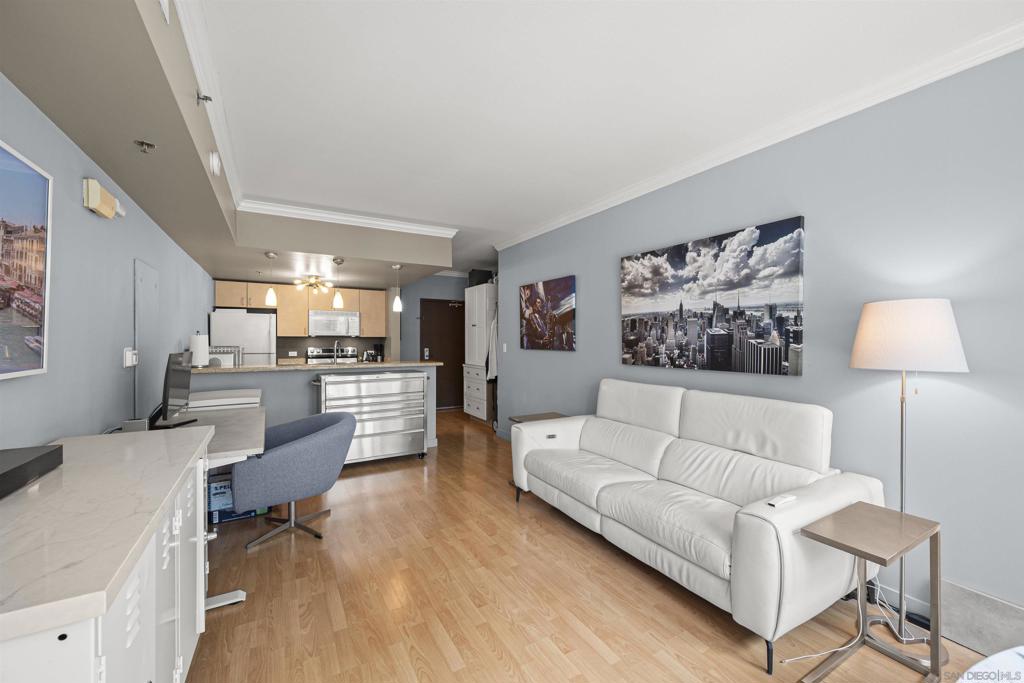 425 Beech - photo 8