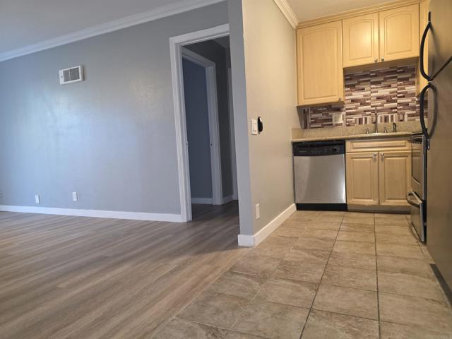 4225 Florida Street, San Diego CA: https://media.crmls.org/mediaz/0dc94244-dd39-4925-81ff-2474ee3ee367.jpg