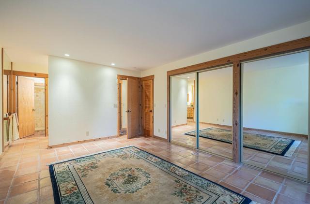 20 Woodside Place, Carmel Valley CA: https://media.crmls.org/mediaz/0dc99bc8-6305-4d78-938b-13a2e1183f50.jpg