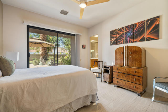 12 Boulder Lane, Rancho Mirage CA: https://media.crmls.org/mediaz/0dc9e2af-7521-4af5-b0a0-3db285dcc6d6.jpg