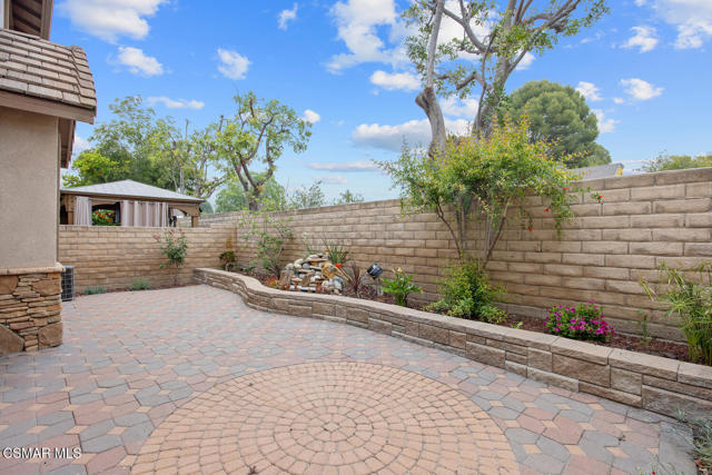 1759 Watercrest Way Simi-large-026-025-B