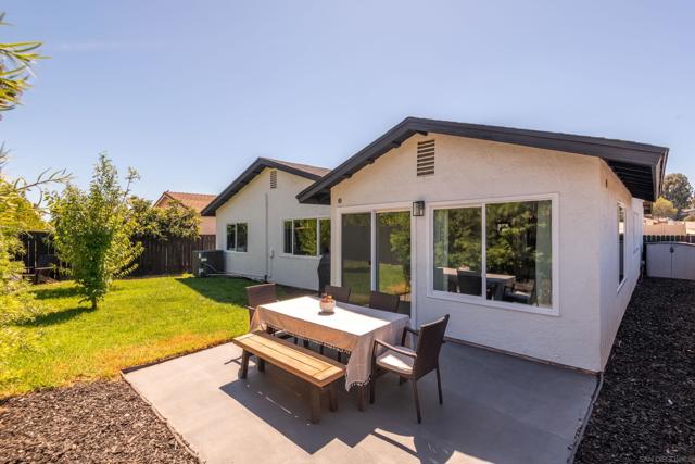 8419 Menkar Rd, San Diego CA: https://media.crmls.org/mediaz/0dcac66a-51be-4aeb-88f2-e63099d82a32.jpg