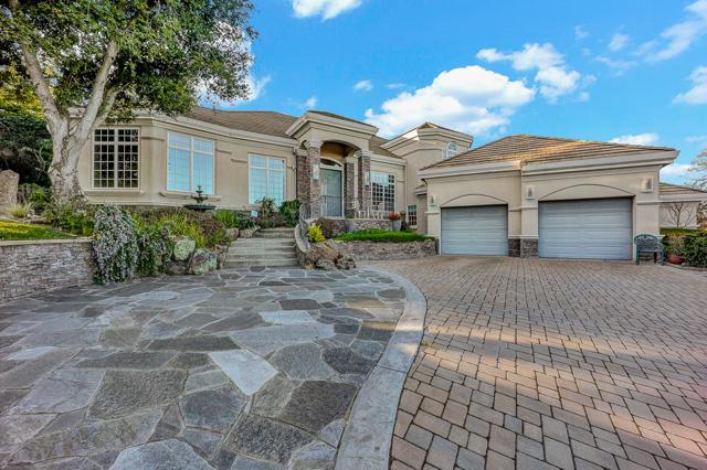 8451 Goldenrod Circle, Gilroy CA: https://media.crmls.org/mediaz/0dcc1827-e4c7-4bd0-8a0b-9bdcb2886e6a.jpg