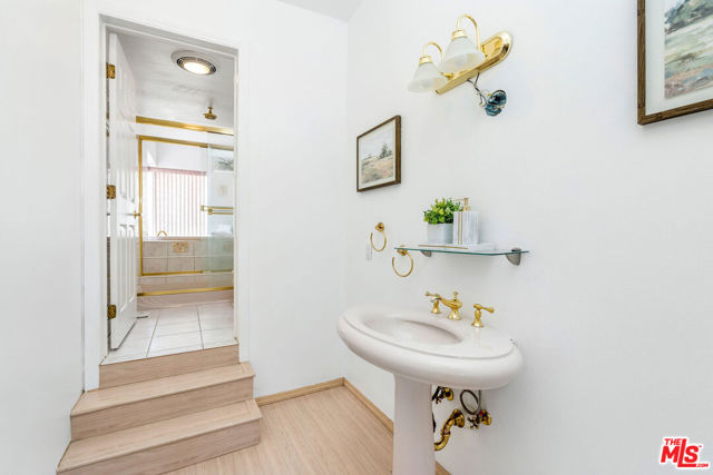 4730 Asteria Street, Torrance CA: https://media.crmls.org/mediaz/0dcdd946-7a46-4886-8f54-0414b947139a.jpg
