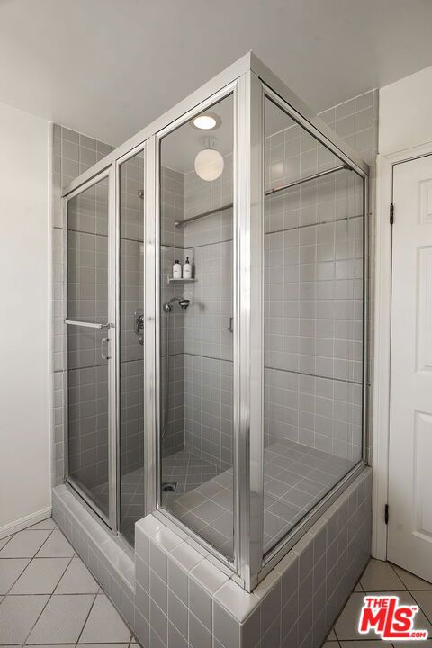 3173 Butler Avenue photo 43
