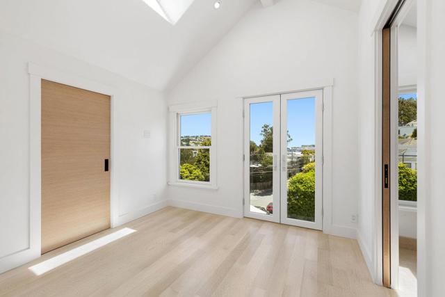 95 Nordhoff Street, San Francisco CA: https://media.crmls.org/mediaz/0dcf823b-a0d7-453c-a1fe-6d9501a8f89f.jpg