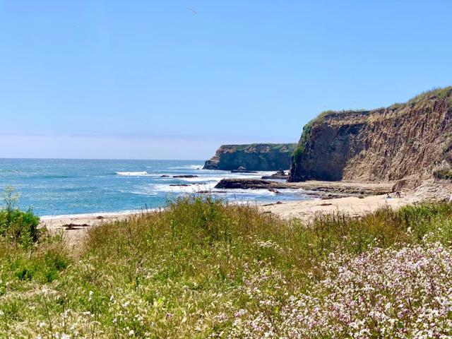 2 3rd Avenue, Davenport CA: https://media.crmls.org/mediaz/0dd10dba-bf3d-42a5-bb84-e69c3906a57e.jpg