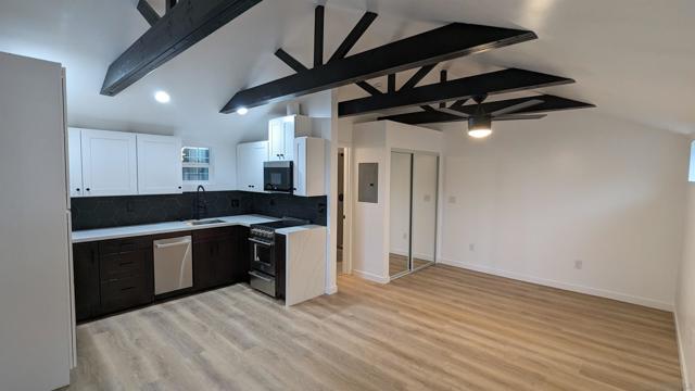 Image 5 of 10 For 530 Glover Ave. Unit A