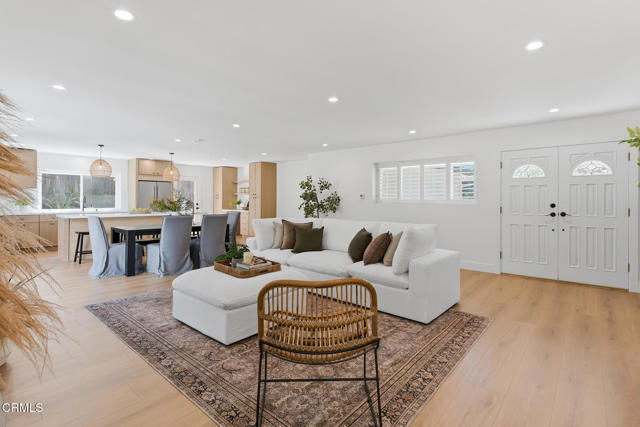 Detail Gallery Image 7 of 33 For 3034 Rollings Ave, Thousand Oaks,  CA 91360 - 5 Beds | 3 Baths