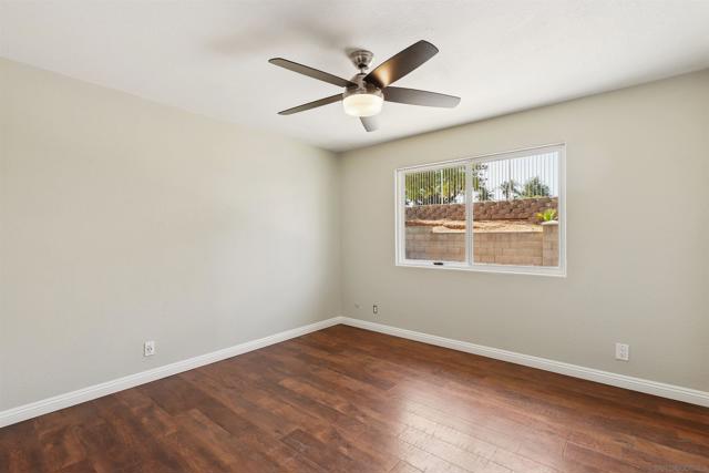 14637 Poway Mesa Dr, Poway CA: https://media.crmls.org/mediaz/0dd247c6-31df-434c-bd8a-3a6d3e2cb716.jpg