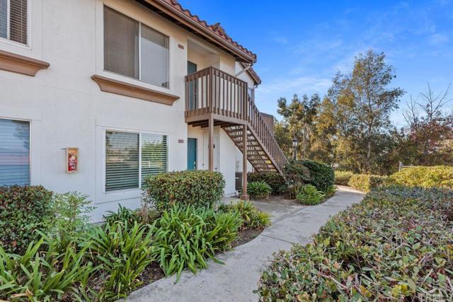 Detail Gallery Image 1 of 35 For 870 S Rancho Santa Fe Rd #B,  San Marcos,  CA 92078 - 2 Beds | 2 Baths