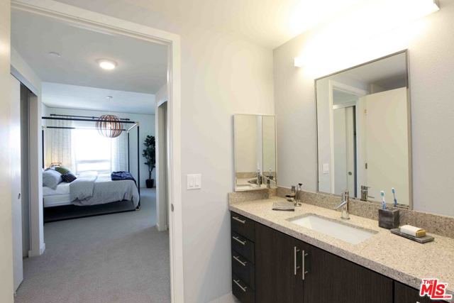 Image 3 for 707 E Ocean Blvd #617, Long Beach, CA 90802