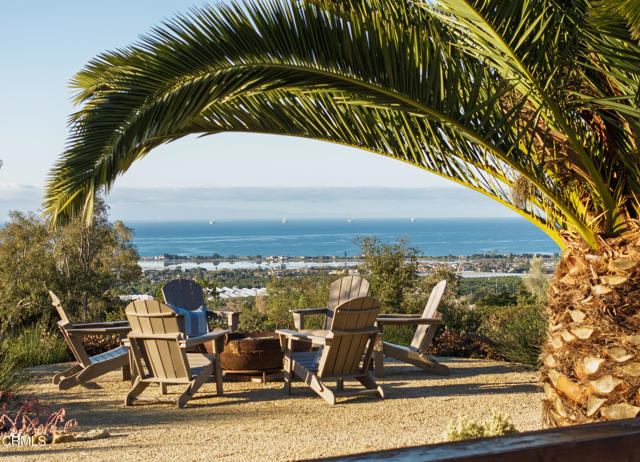 Detail Gallery Image 3 of 44 For 4488 Foothill Rd, Carpinteria,  CA 93013 - 4 Beds | 3 Baths