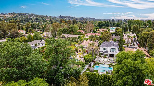 5162 Otis Avenue, Tarzana CA: https://media.crmls.org/mediaz/0dd3f5a4-25a8-437d-bc26-487cab7dca90.jpg