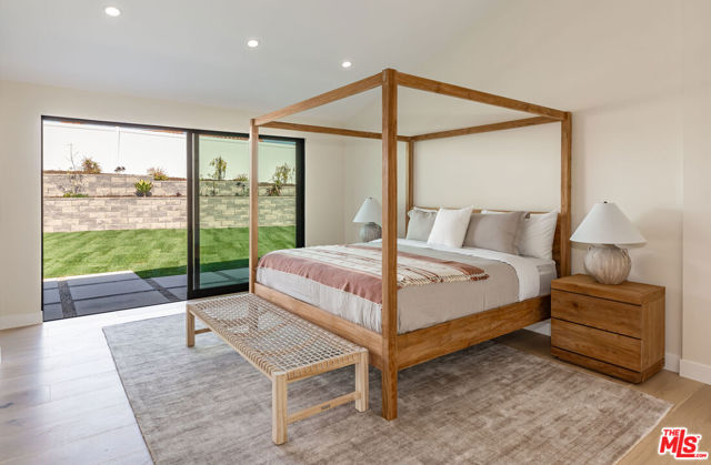5259 Lewis Road, Agoura Hills CA: https://media.crmls.org/mediaz/0dd53605-e33b-4423-ae5a-127523238948.jpg