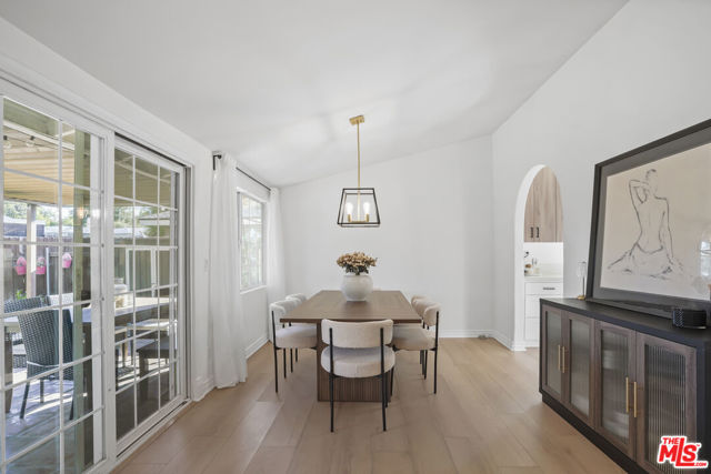 20338 Coulson Street, Woodland Hills CA: https://media.crmls.org/mediaz/0dd5c9b5-8672-4904-bfe6-5e16a642d322.jpg