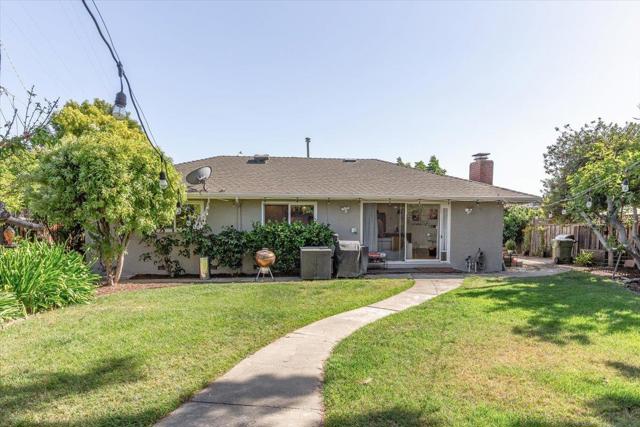 2725 Newhall Street, Santa Clara CA: https://media.crmls.org/mediaz/0dd66c3b-764f-42a8-a16a-f60bef7bce23.jpg