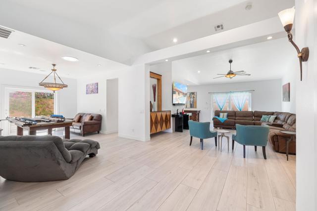Image 6 of 48 For 43875 Milan Court