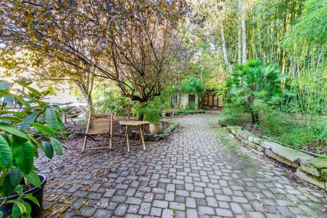 5601 Freedom Boulevard, Aptos CA: https://media.crmls.org/mediaz/0dd88cd0-a344-4b56-836f-68e543763185.jpg