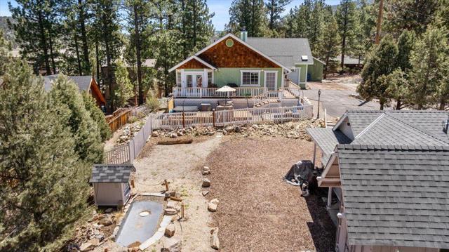 2737 Cedar Lane, Big Bear CA: https://media.crmls.org/mediaz/0dd8aba9-398b-4143-8dc8-8e385cd96966.jpg