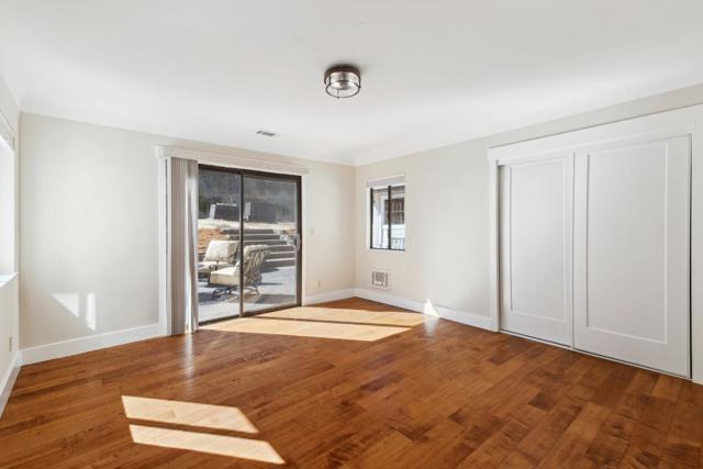 16035 Oak Glen Avenue, Morgan Hill CA: https://media.crmls.org/mediaz/0dd8c0fc-880e-4506-9242-dfca72bc335b.jpg