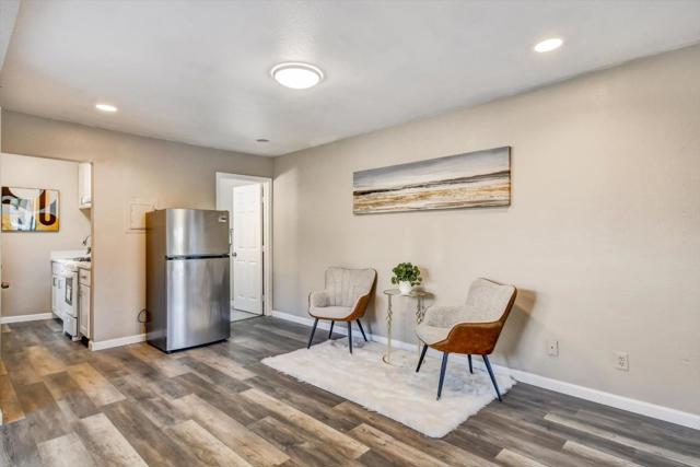 324 Holloway Avenue, San Francisco CA: https://media.crmls.org/mediaz/0dd8fb0f-2653-4ad7-9f04-c008e6976cd0.jpg