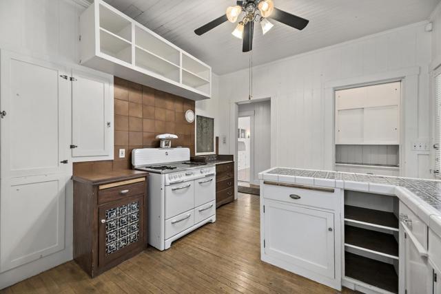 100 Wood Road, Los Gatos CA: https://media.crmls.org/mediaz/0dd93365-eaf9-43dc-a22f-2ac19a8e7c45.jpg