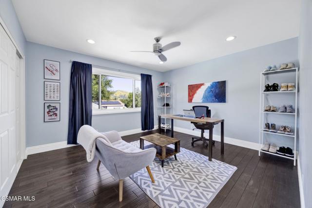 5308 Ambridge Drive, Calabasas CA: https://media.crmls.org/mediaz/0dd99670-23f7-48f4-844f-4b99823d034a.jpg