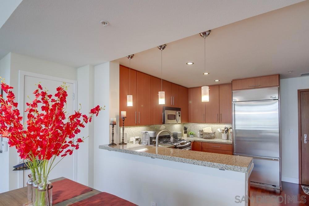 325 7th Ave - photo 15