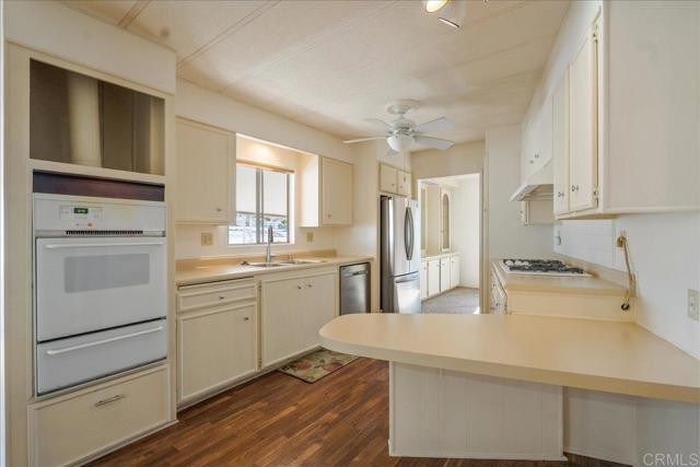 Detail Gallery Image 9 of 33 For 1175 La Moree Rd Spc 24,  San Marcos,  CA 92078 - 2 Beds | 2 Baths