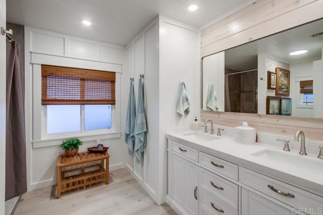 276 N El Camino Real, Oceanside CA: https://media.crmls.org/mediaz/0ddc3902-ca52-4a9a-a451-1a66d452a51a.jpg
