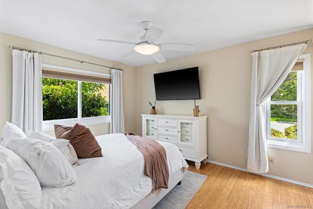 5719 Caminito Norte, La Jolla CA: https://media.crmls.org/mediaz/0dddd211-9270-4738-bd1d-6d8670de8ae7.jpg