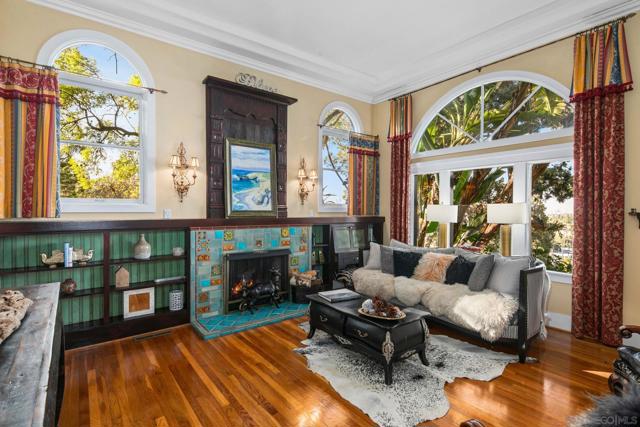 1115 S Mollison Ave, El Cajon CA: https://media.crmls.org/mediaz/0ddde2b5-7f75-411e-a7d4-1f07d4acf46b.jpg