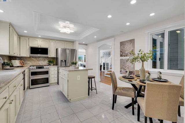 39478 Zacate Ave, Fremont CA: https://media.crmls.org/mediaz/0dde7954-f46e-4fa8-b556-fb1bd5be6d64.jpg